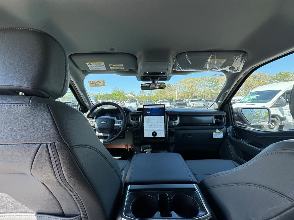 new 2025 Ford F-150 Lightning car