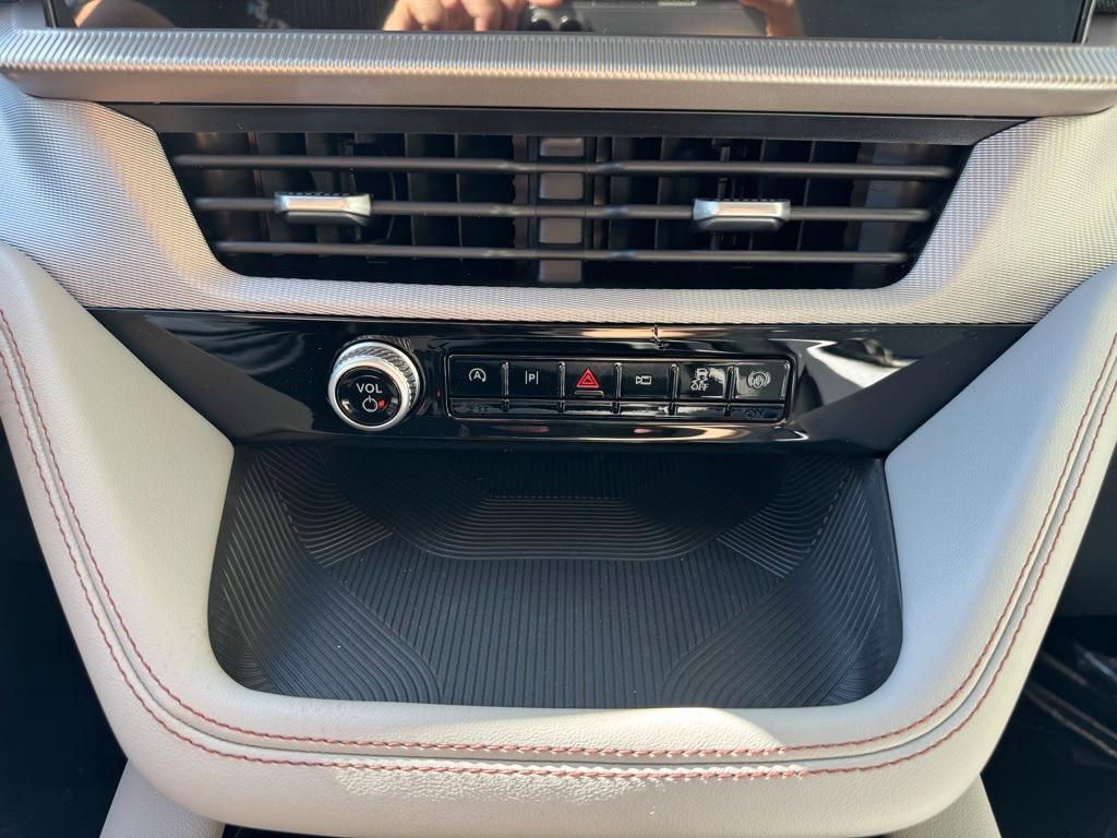new 2025 Ford Explorer car, priced at $49,455
