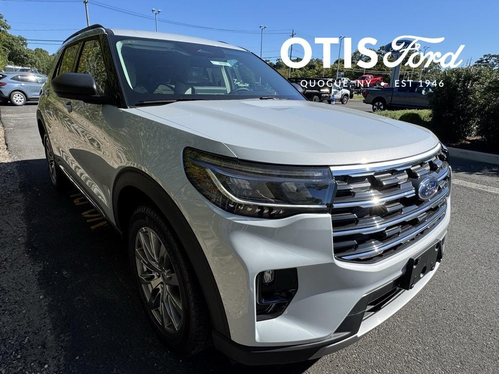 new 2025 Ford Explorer car, priced at $49,455