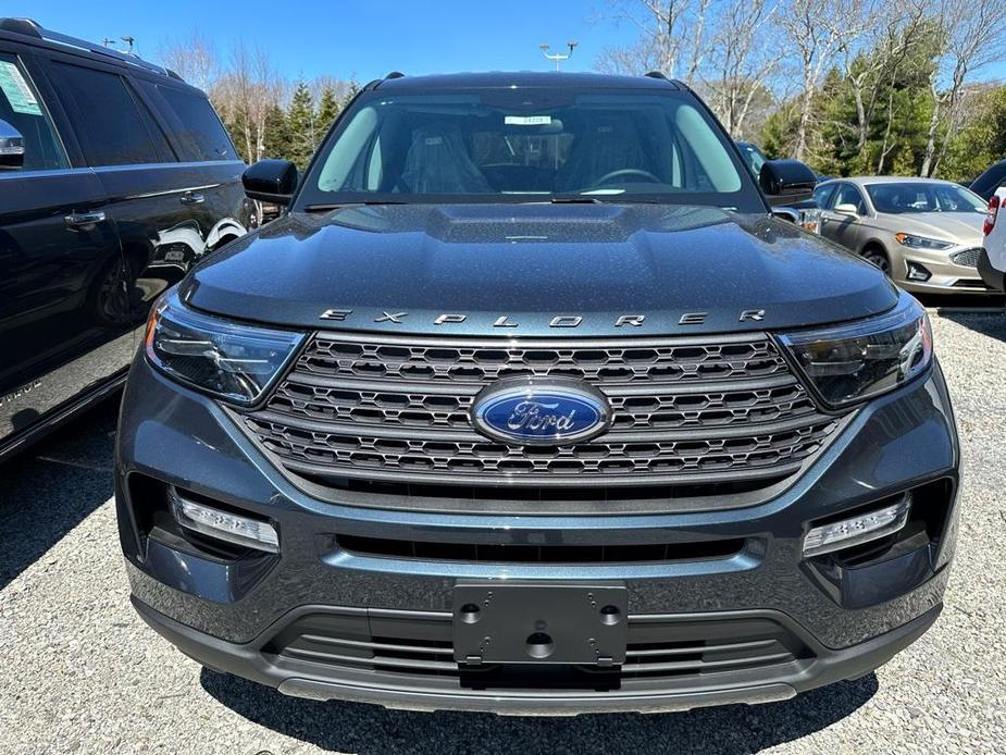 new 2024 Ford Explorer car, priced at $48,175