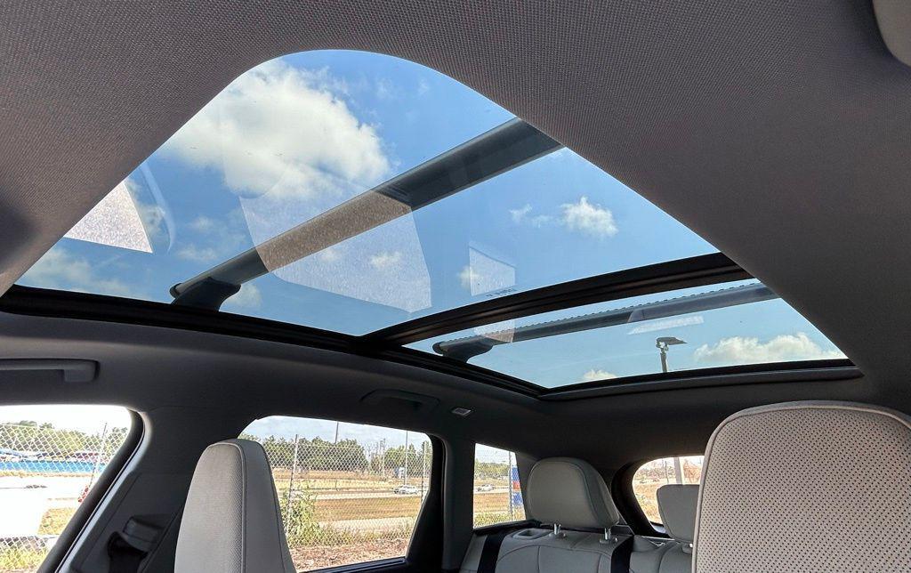 new 2025 Audi Q6 e-tron car, priced at $76,260