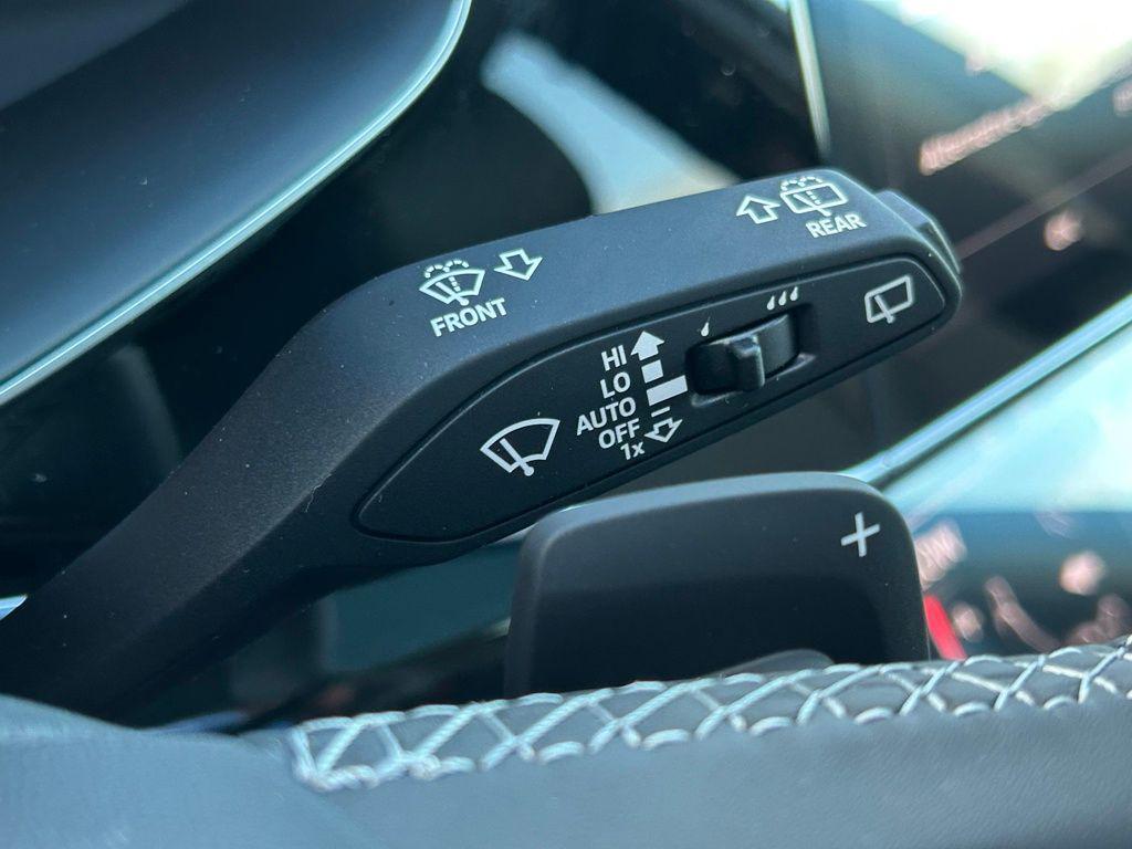 new 2026 Audi Q7 car, priced at $68,795