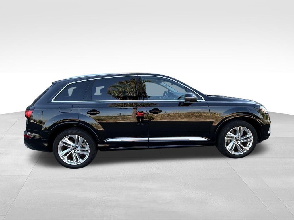 used 2023 Audi Q7 car, priced at $35,991