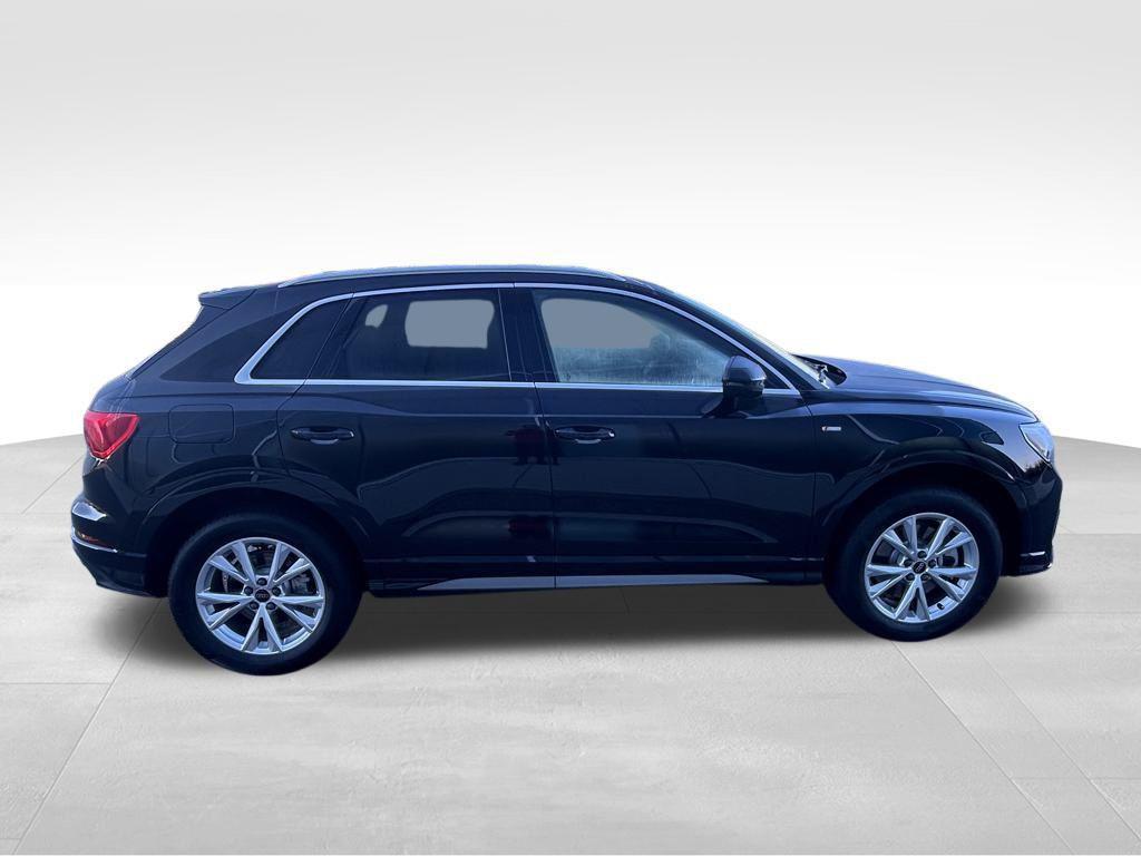 new 2025 Audi Q3 car, priced at $44,060