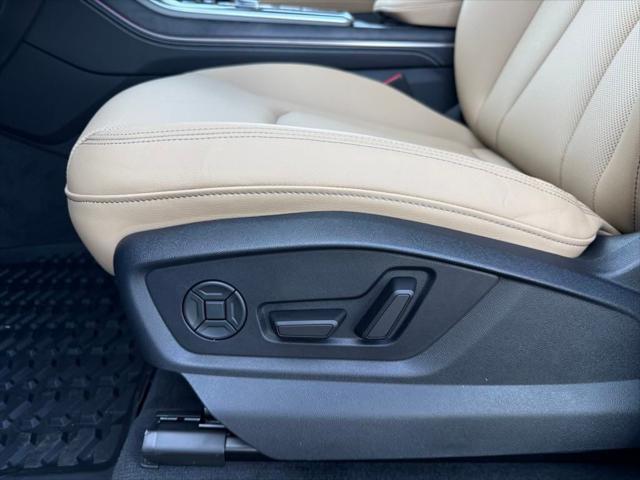new 2025 Audi Q7 car, priced at $76,205