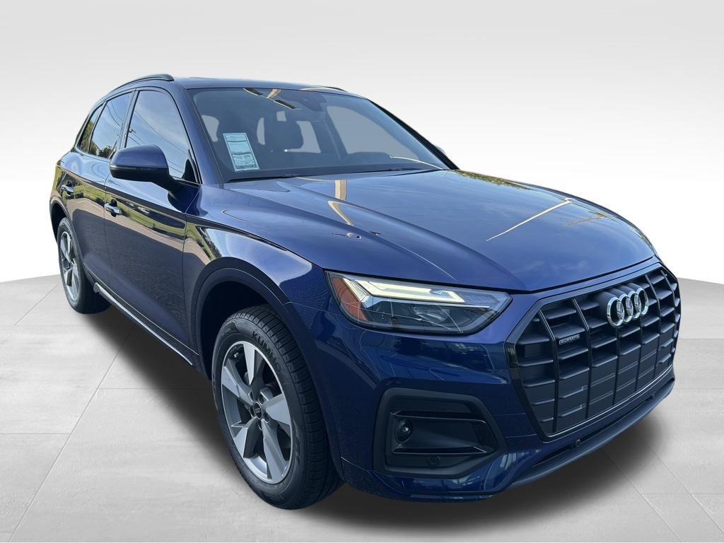 new 2025 Audi Q5 car, priced at $45,250