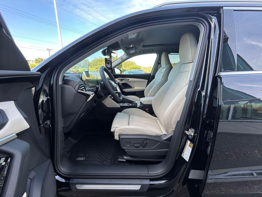 new 2025 Audi Q5 car, priced at $61,950