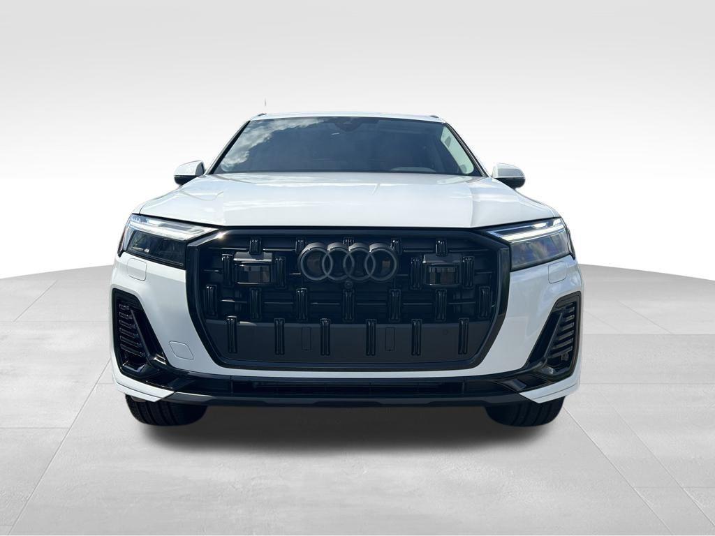 new 2025 Audi Q7 car, priced at $71,930