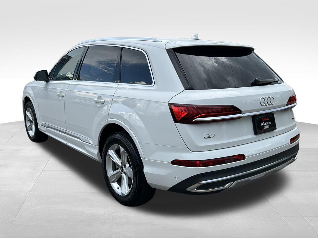 used 2024 Audi Q7 car, priced at $49,991