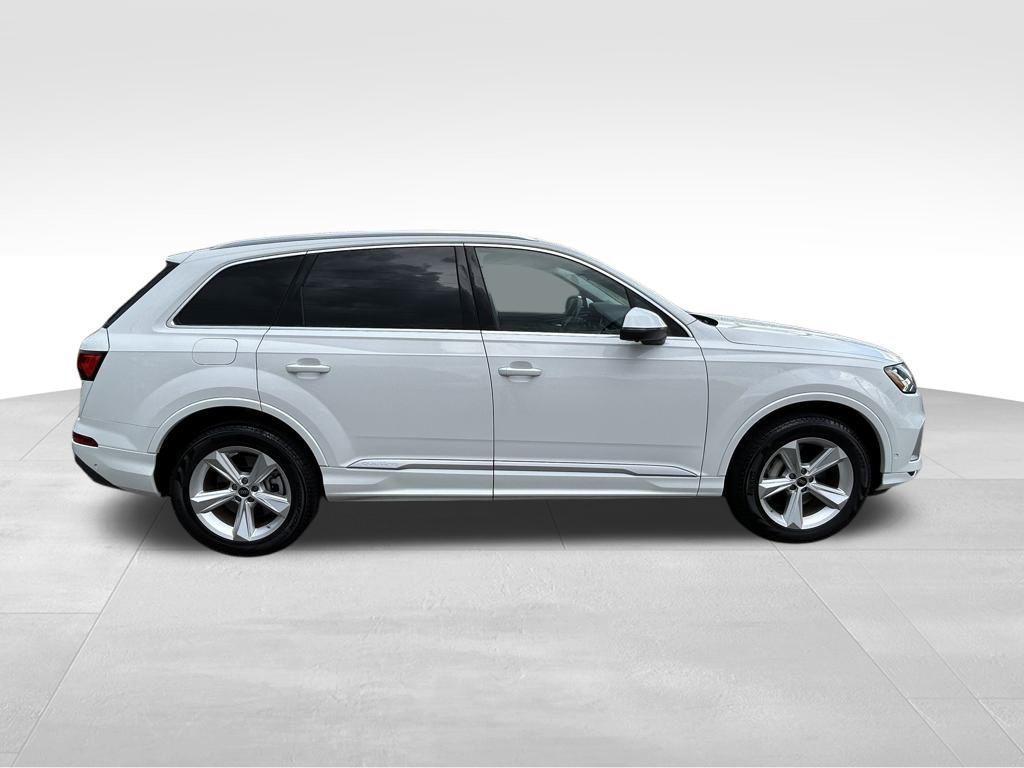 used 2024 Audi Q7 car, priced at $49,991