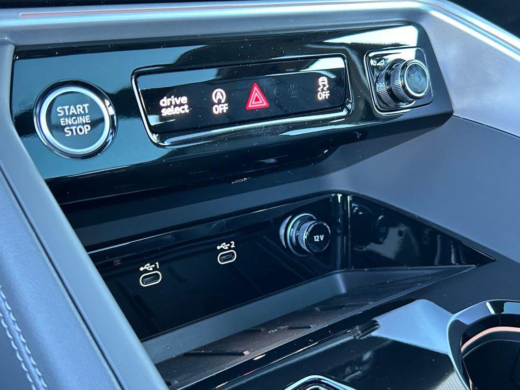 new 2025 Audi Q5 car, priced at $64,460