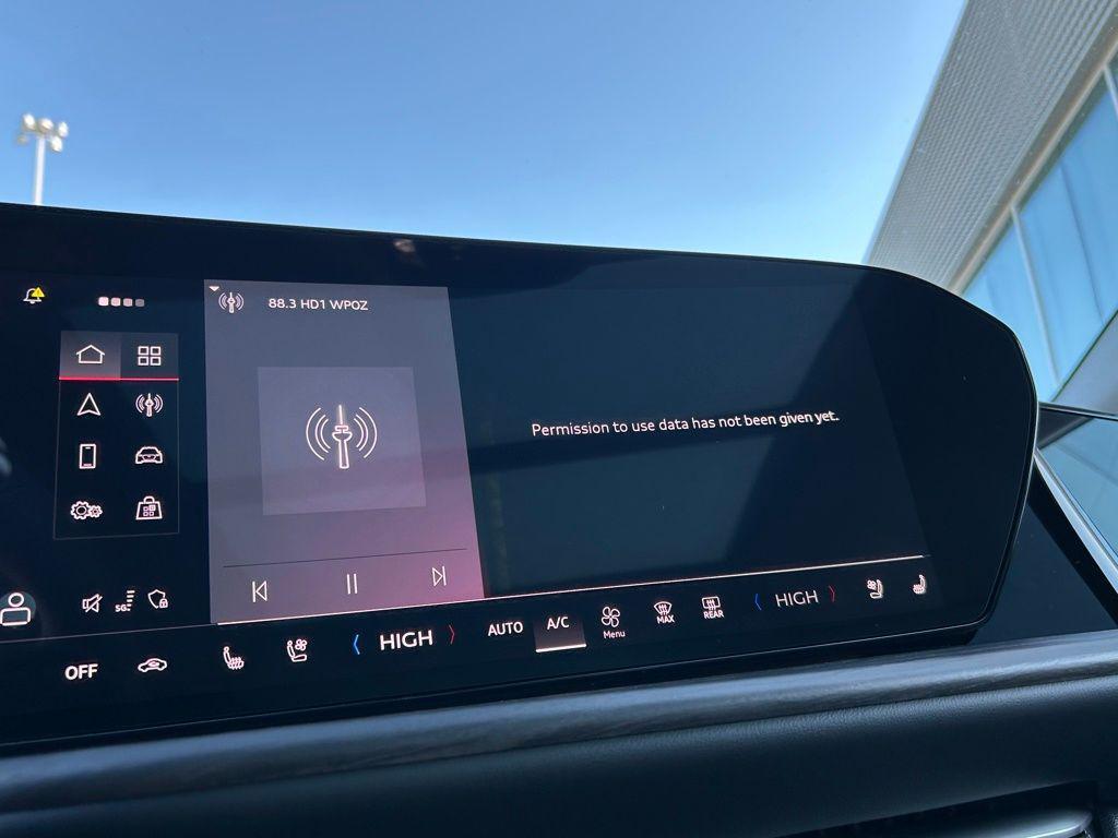 new 2025 Audi Q5 car, priced at $64,460