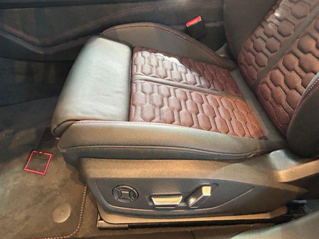 new 2026 Audi RS 6 Avant car, priced at $152,090