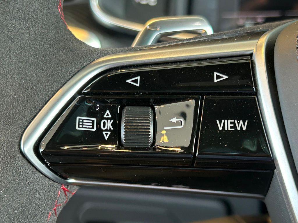 new 2026 Audi RS 6 Avant car, priced at $152,090