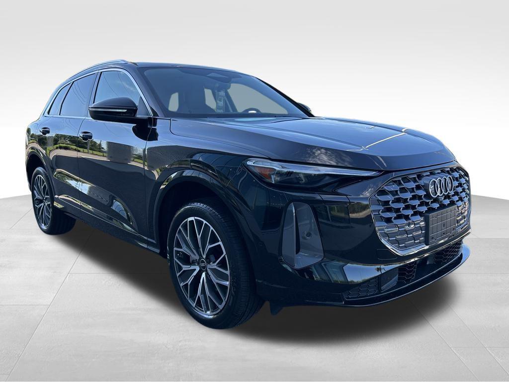 new 2025 Audi Q5 car, priced at $61,950