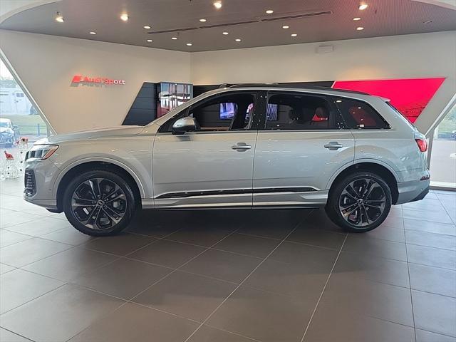 new 2025 Audi Q7 car, priced at $77,790