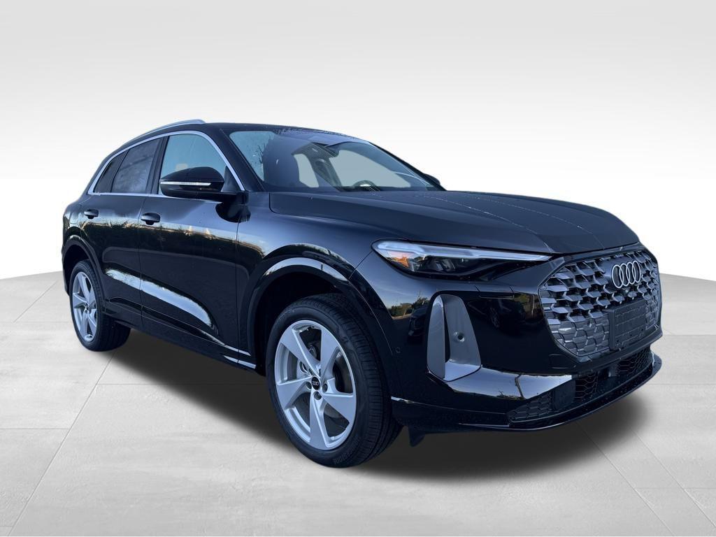 new 2025 Audi Q5 car, priced at $61,950