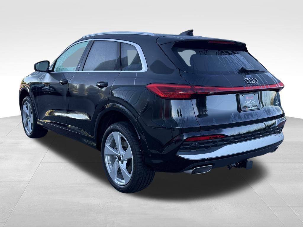new 2025 Audi Q5 car, priced at $61,950