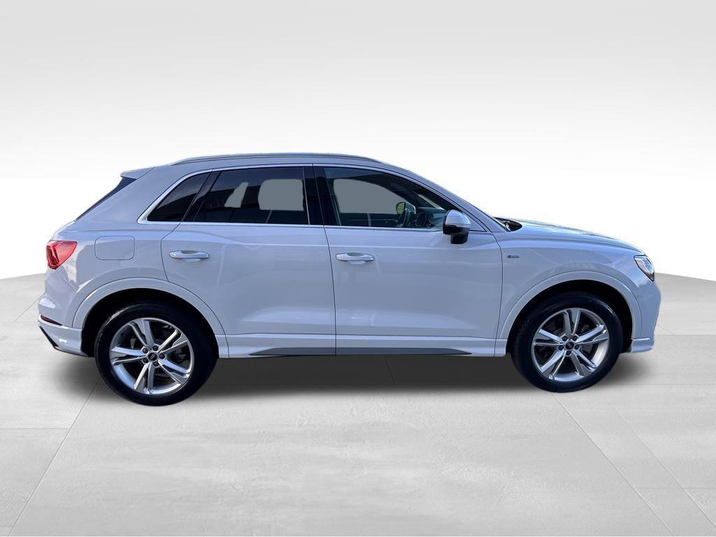 used 2022 Audi Q3 car, priced at $24,346
