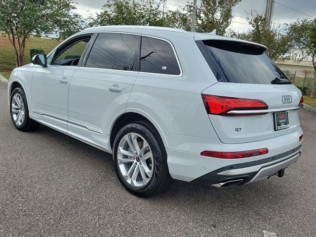 new 2025 Audi Q7 car, priced at $75,655