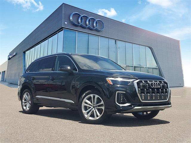 new 2025 Audi Q7 car, priced at $76,025