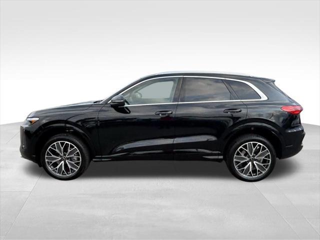 new 2025 Audi Q5 car, priced at $60,975