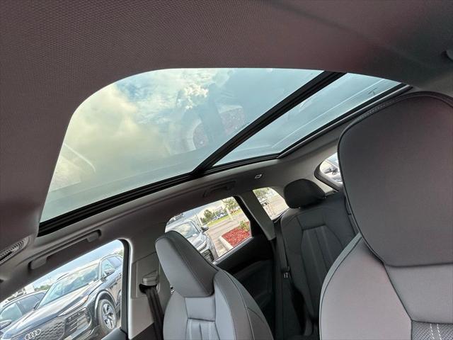 new 2025 Audi Q5 car, priced at $60,975