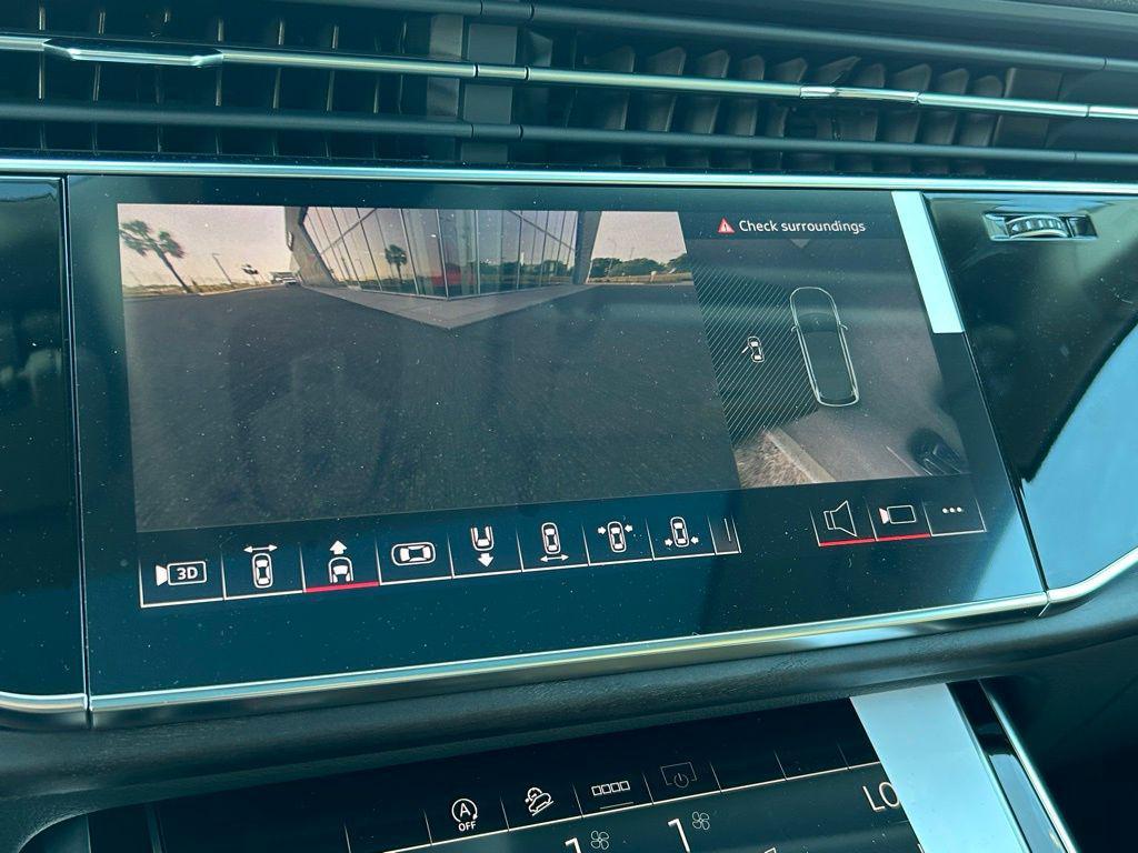 new 2025 Audi Q7 car, priced at $72,450