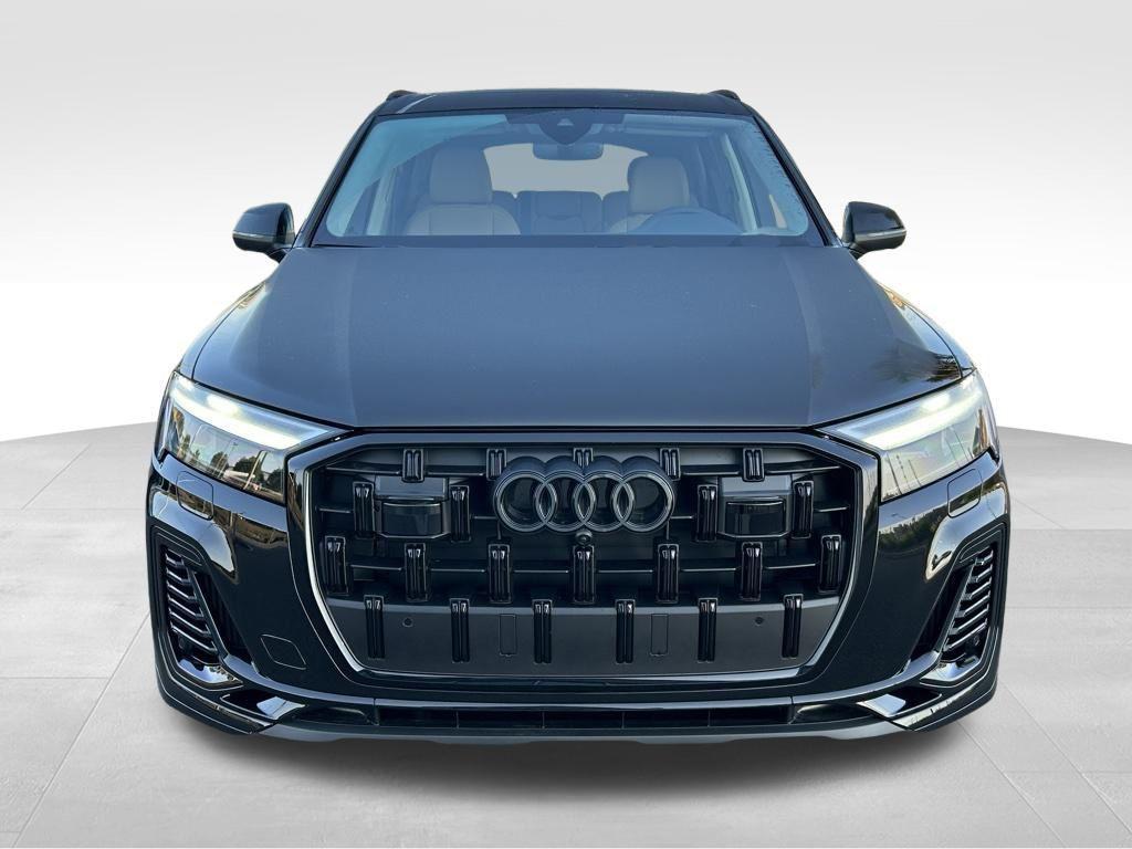 new 2025 Audi Q7 car, priced at $72,450