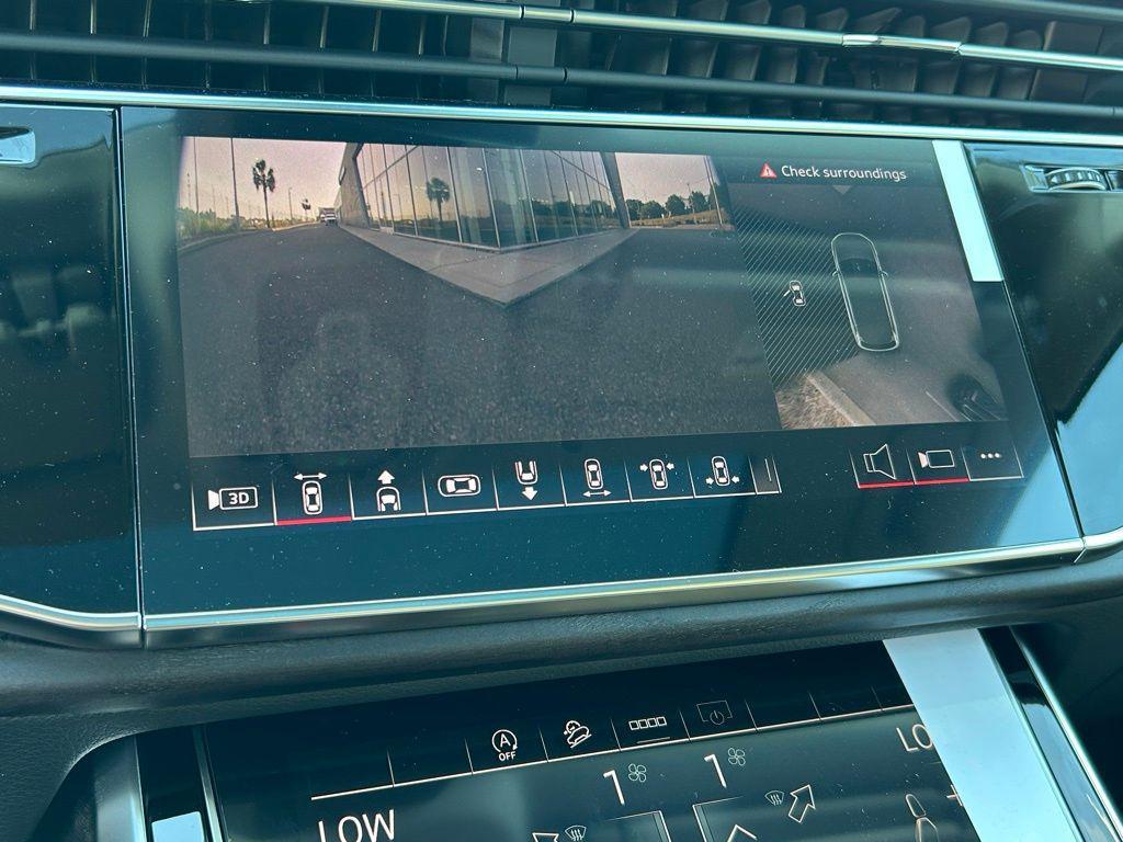 new 2025 Audi Q7 car, priced at $72,450