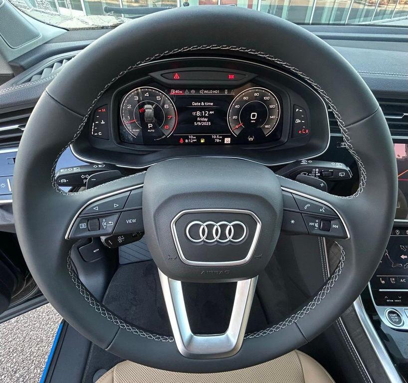 new 2025 Audi Q7 car, priced at $72,450