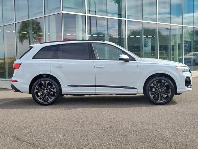 new 2025 Audi Q7 car, priced at $77,750