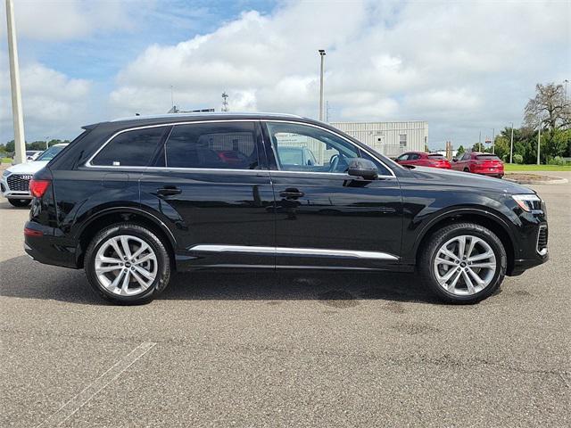 new 2025 Audi Q7 car, priced at $75,800