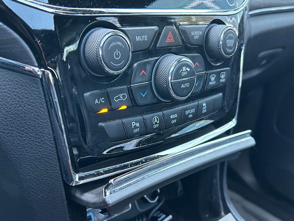 used 2019 Jeep Grand Cherokee car, priced at $18,892