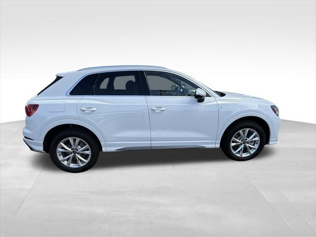 new 2025 Audi Q3 car, priced at $47,450