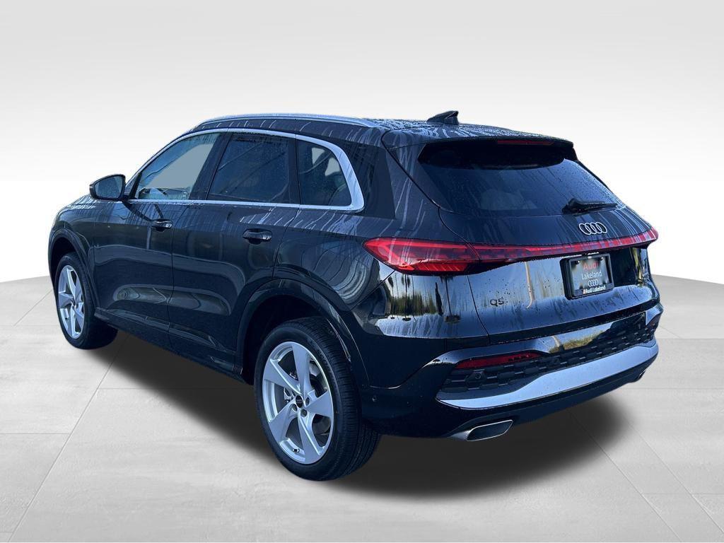 new 2025 Audi Q5 car, priced at $61,300