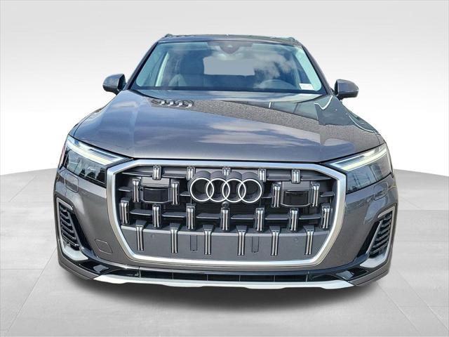 new 2025 Audi Q7 car, priced at $75,800