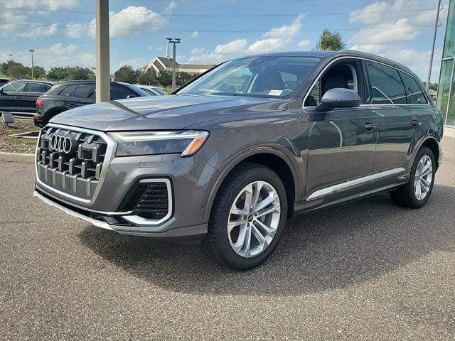 new 2025 Audi Q7 car, priced at $75,800