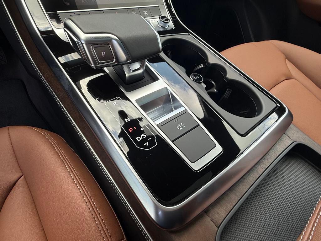 new 2025 Audi Q7 car, priced at $74,555