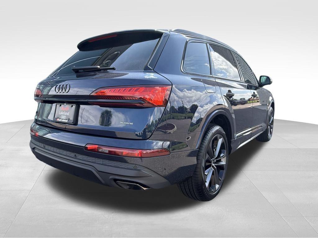 new 2025 Audi Q7 car, priced at $74,555