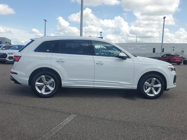 new 2025 Audi Q7 car, priced at $70,050