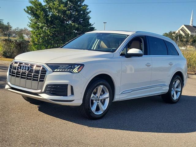 used 2024 Audi Q7 car, priced at $47,874