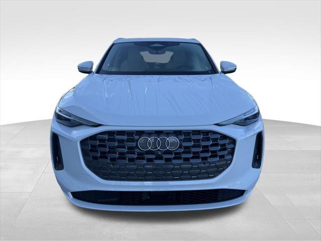new 2025 Audi Q5 car, priced at $61,390