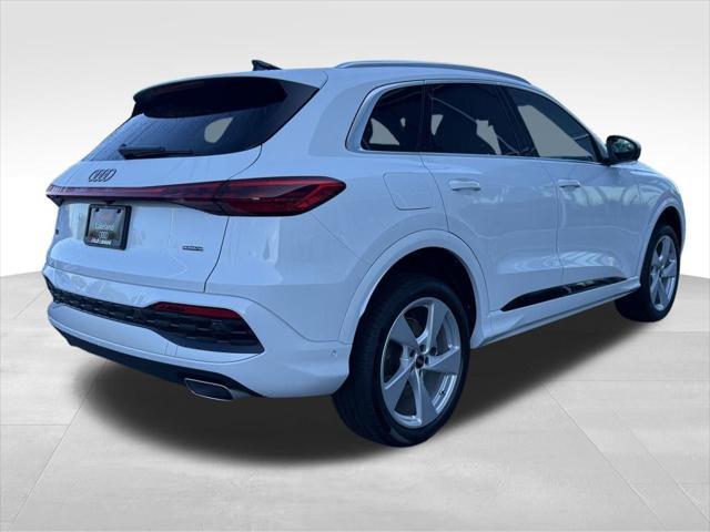 new 2025 Audi Q5 car, priced at $61,390