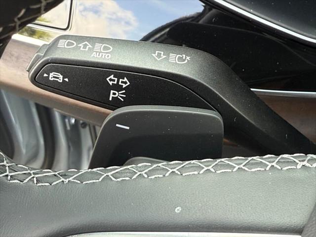 new 2025 Audi Q7 car, priced at $79,360