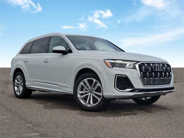 new 2025 Audi Q7 car, priced at $71,800