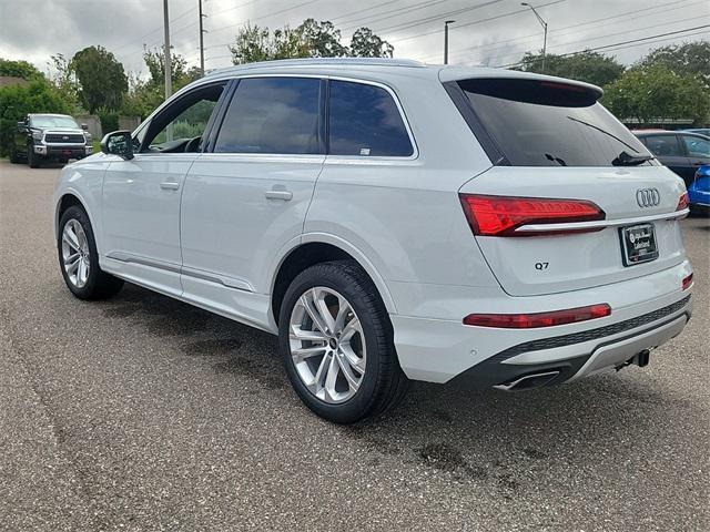 new 2025 Audi Q7 car, priced at $71,800