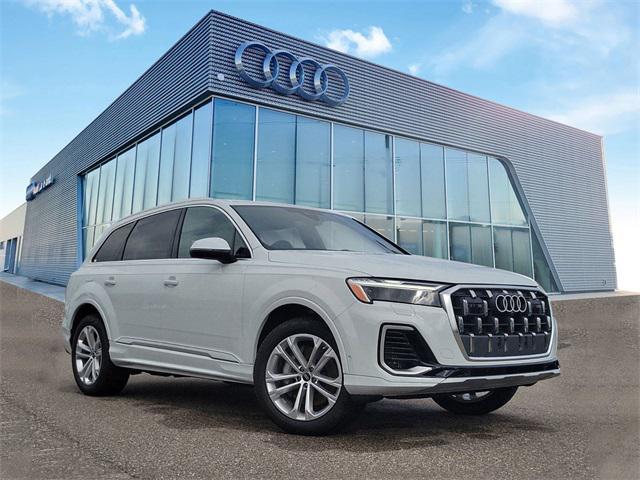 new 2025 Audi Q7 car, priced at $71,800