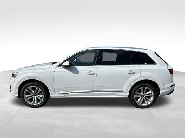 new 2025 Audi Q7 car, priced at $71,800