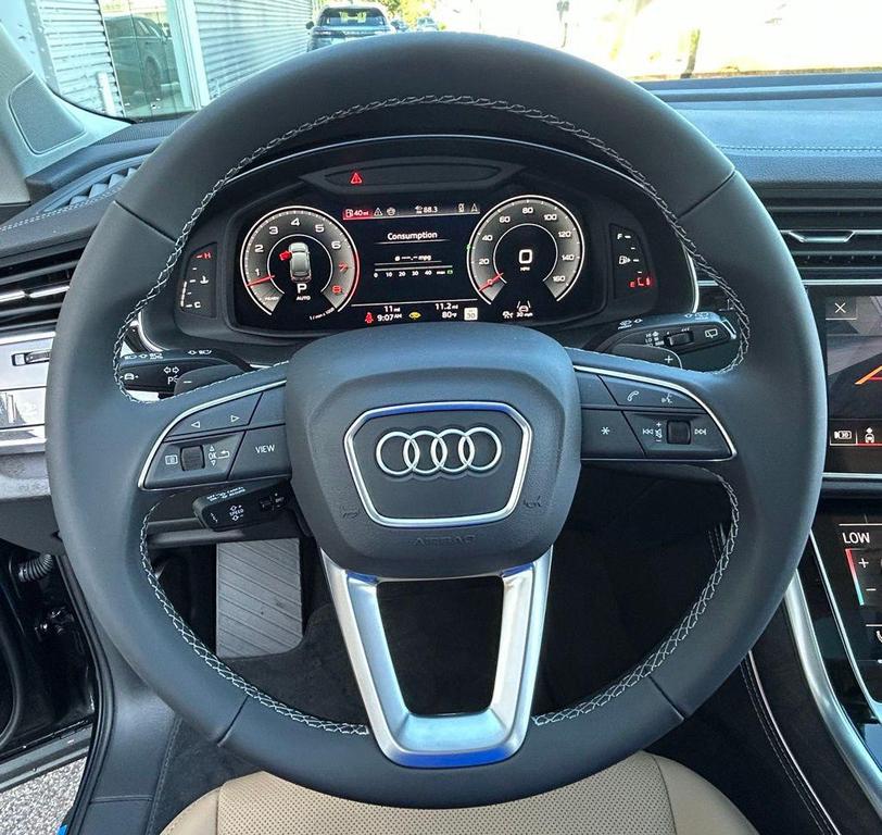 new 2025 Audi Q7 car, priced at $77,450